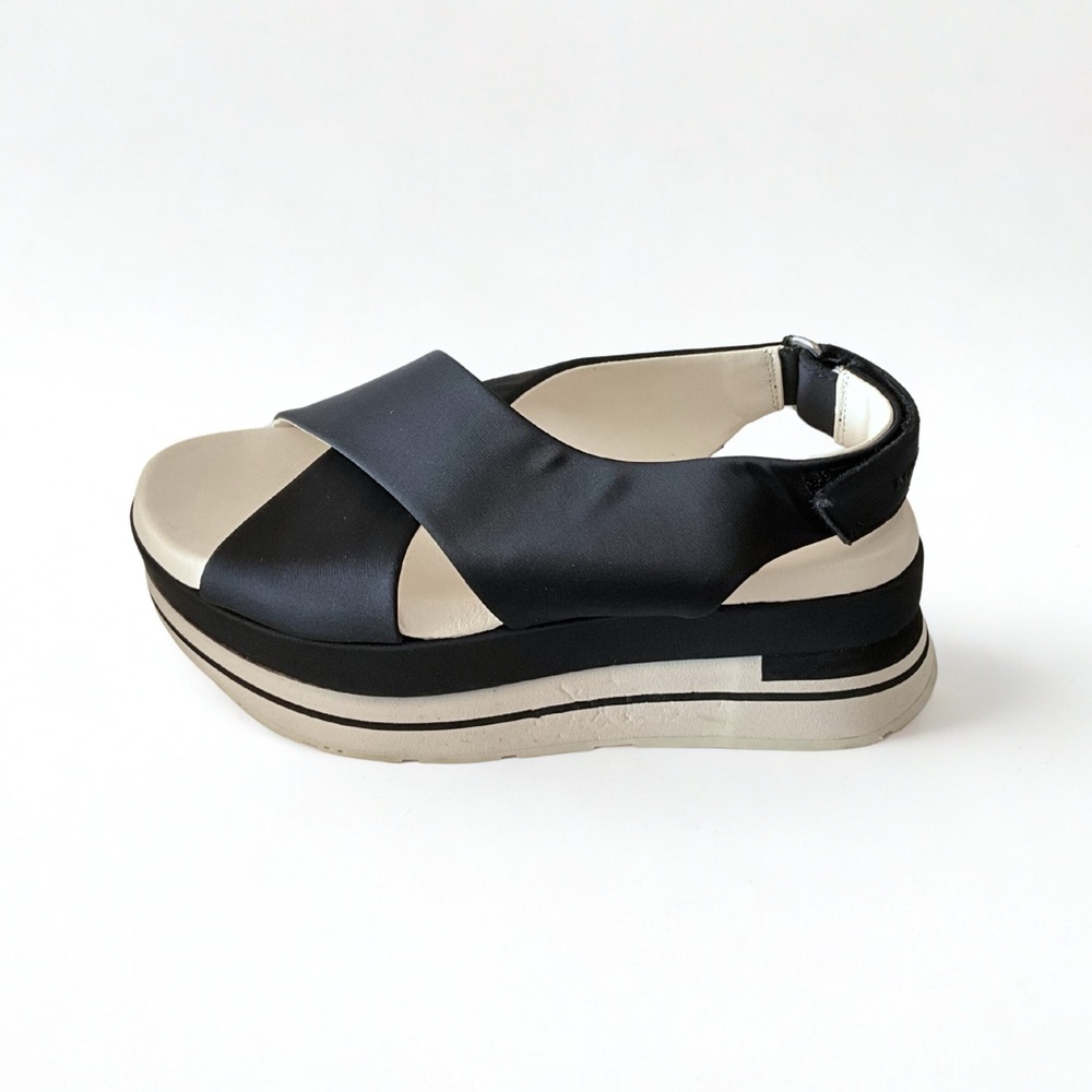 Black and Cream Lightweight Cross-Strap Sandals with Platform Sole, Adjustable - Picture 5 of 7